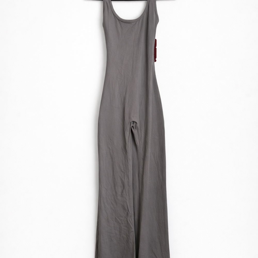 Vert Vie Gray Cut-Out Ruched Maxi Dress – Size S
